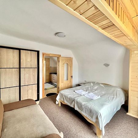 Хатинка Hotel Jaremtsje Buitenkant foto