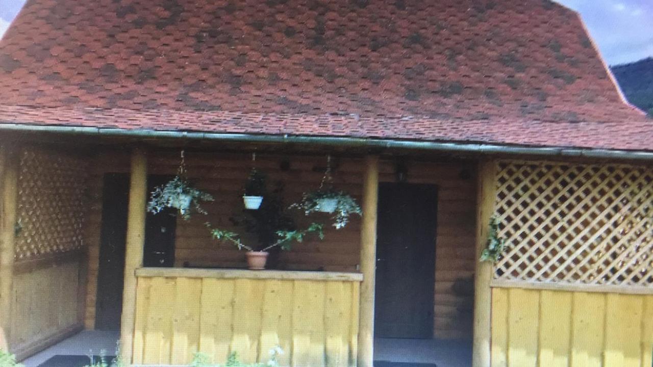 Хатинка Hotel Jaremtsje Buitenkant foto