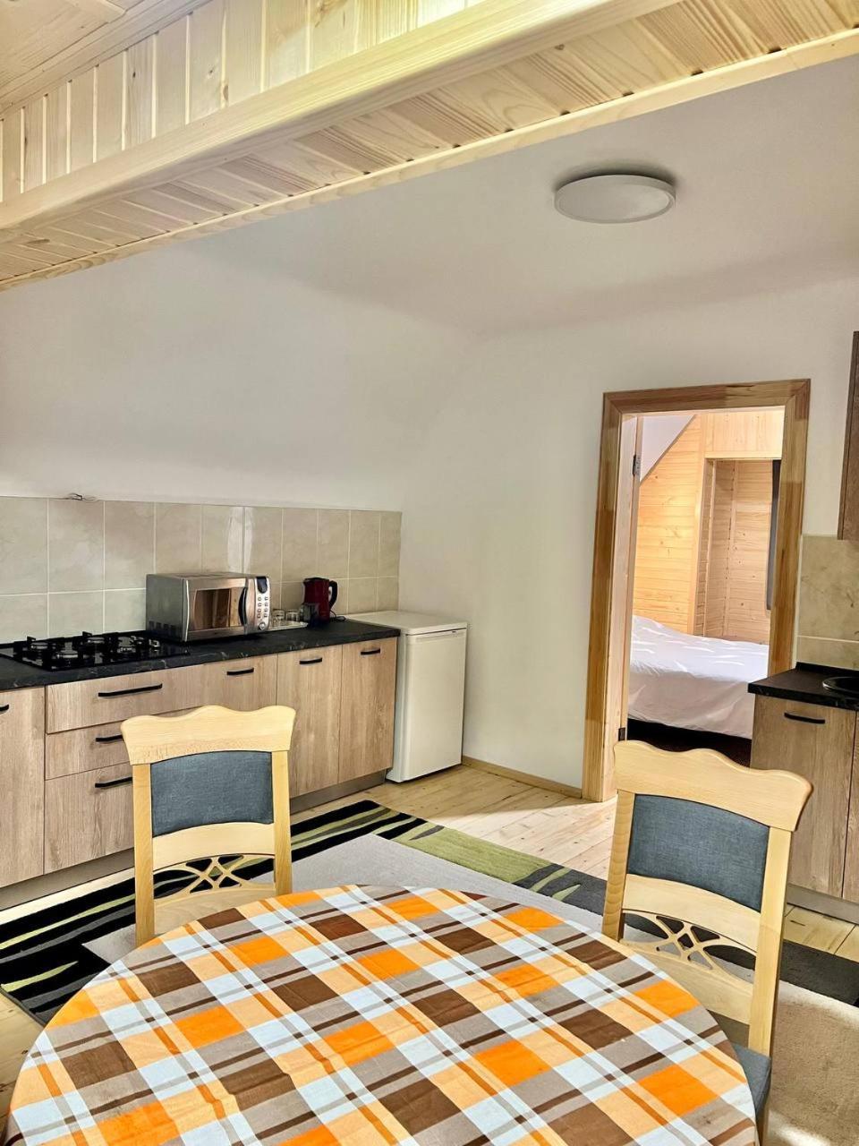 Хатинка Hotel Jaremtsje Buitenkant foto