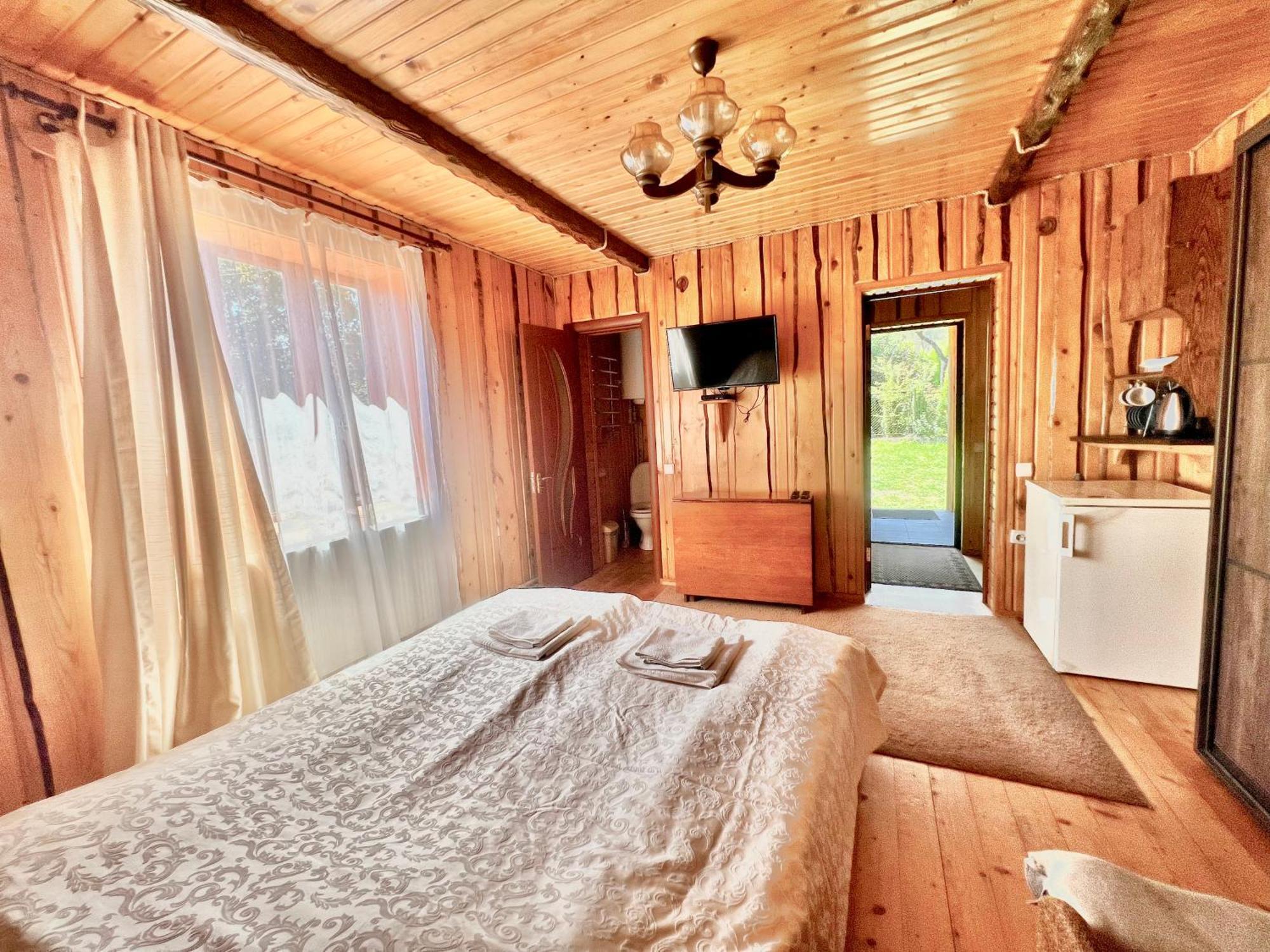 Хатинка Hotel Jaremtsje Buitenkant foto
